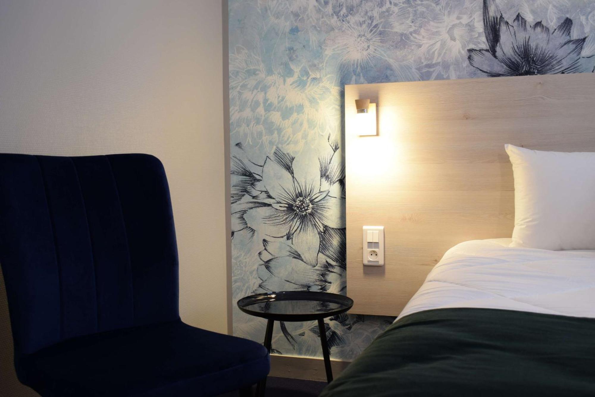 Brit Hotel Au Pays De Vitre Etrelles Экстерьер фото
